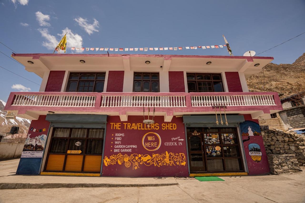 The Travellers Shed Kaza Exterior foto